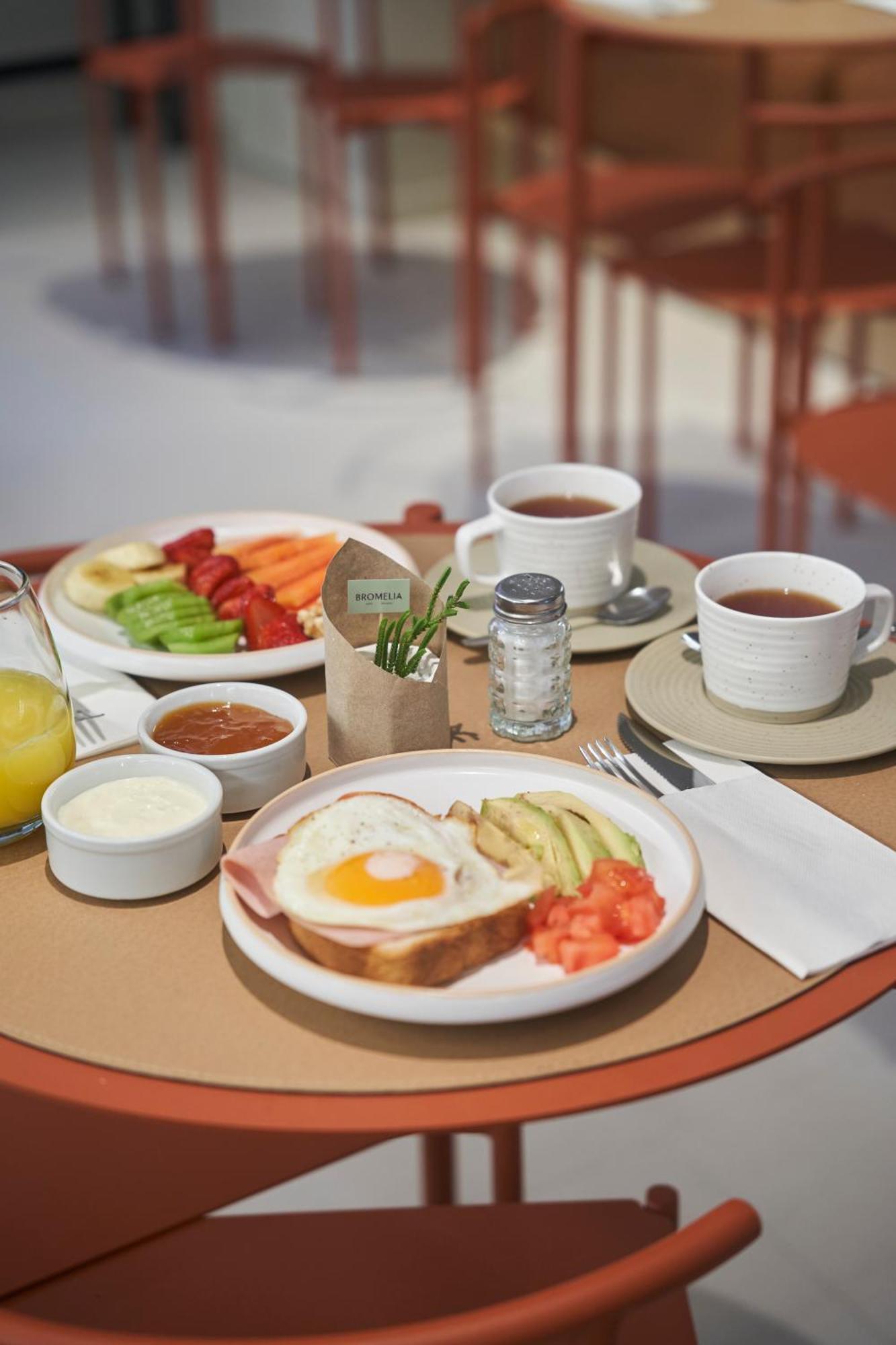 Bromelia Hotel Boutique บัวโนสไอเรส ภายนอก รูปภาพ